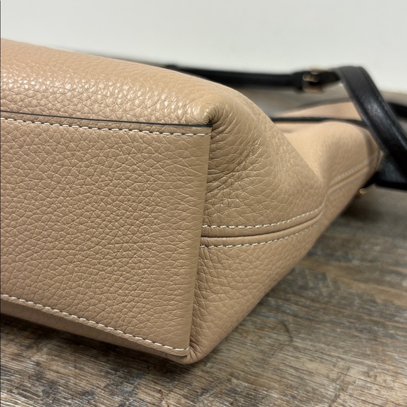 Coach Andy  Horse & Carriage Embossed Pebble Leather Crossbody - Picture 8 of 14